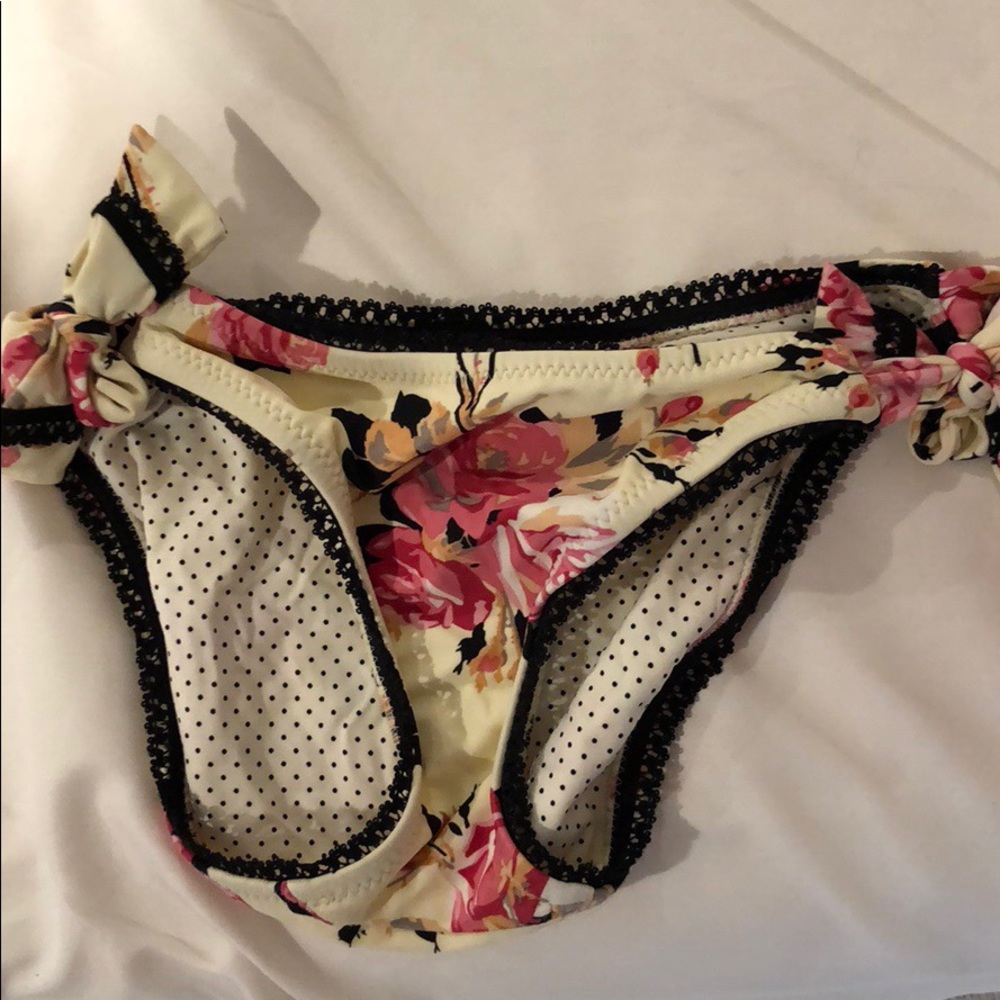 Betsey Johnson bikini bottom